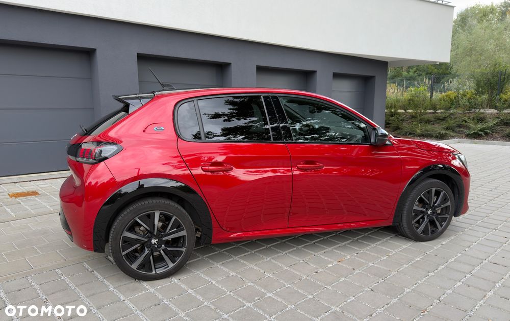 Peugeot 208 50kWh GT - 14