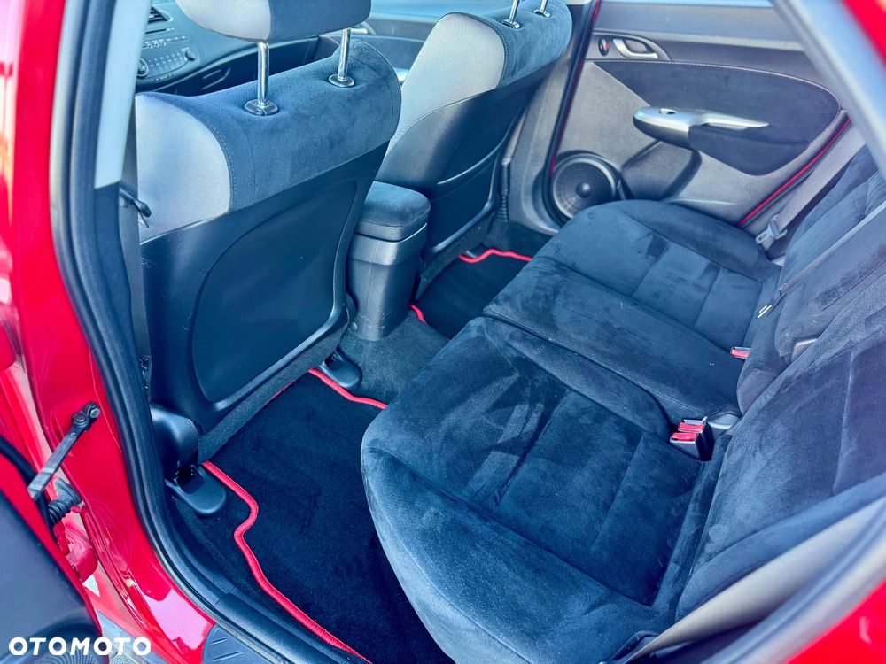 Honda Civic 1.8 Sport - 13