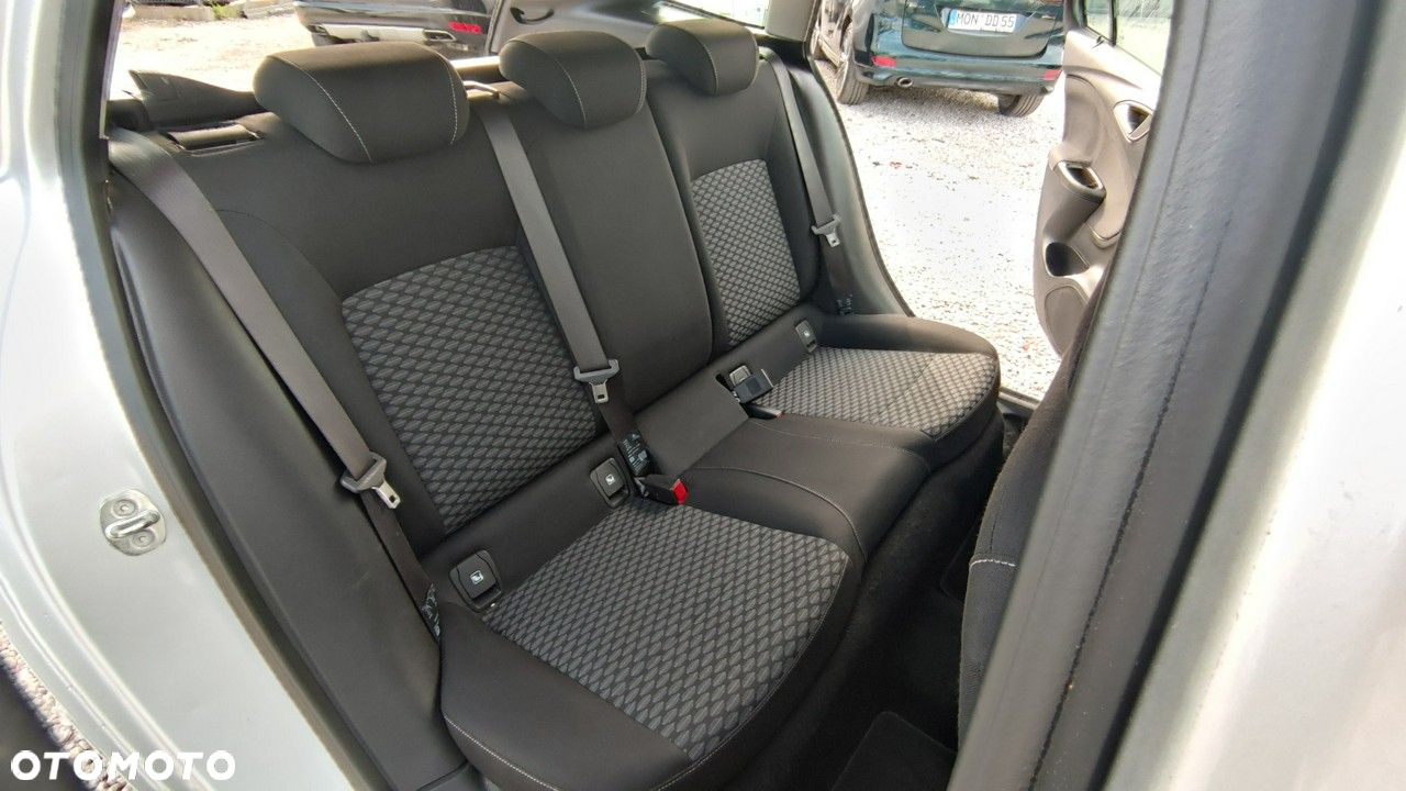 Opel Astra - 14