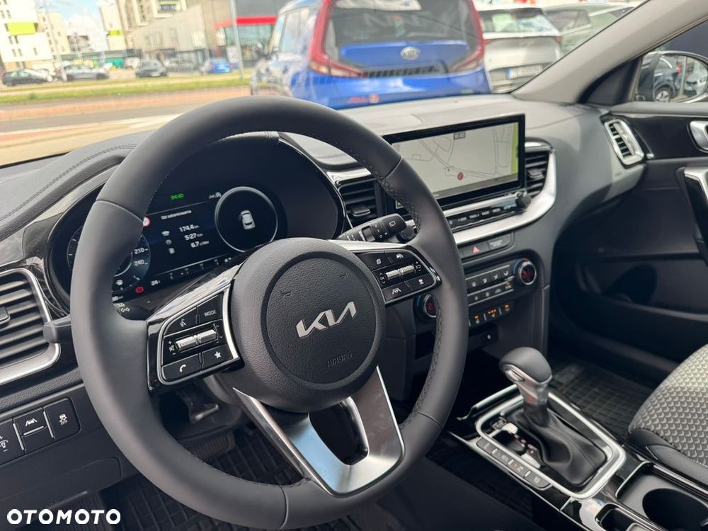 Kia XCeed 1.5 T-GDI Business Line DCT - 8