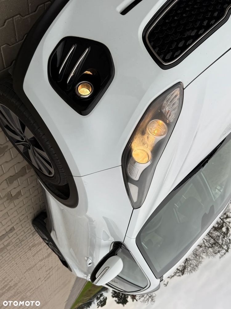 Kia Sportage 1.7 CRDI 2WD ISG Dream-Team Edition - 23