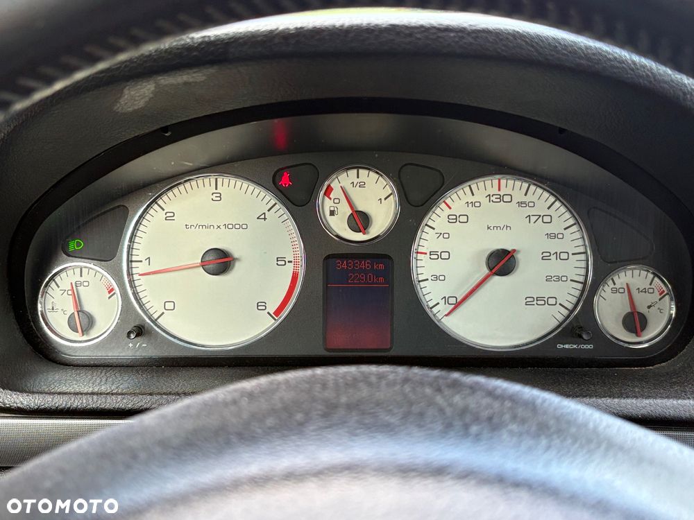 Peugeot 407 HDi 110 Tendance - 10