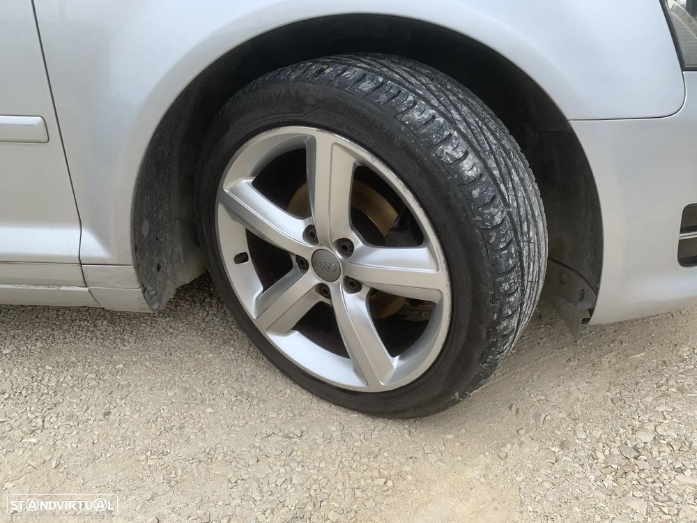 Audi A3 Sportback 1.6 TDI DPF Attraction - 5