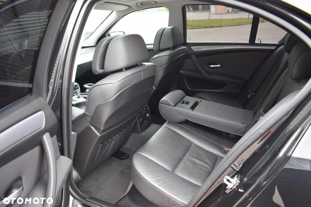 BMW Seria 5 - 21