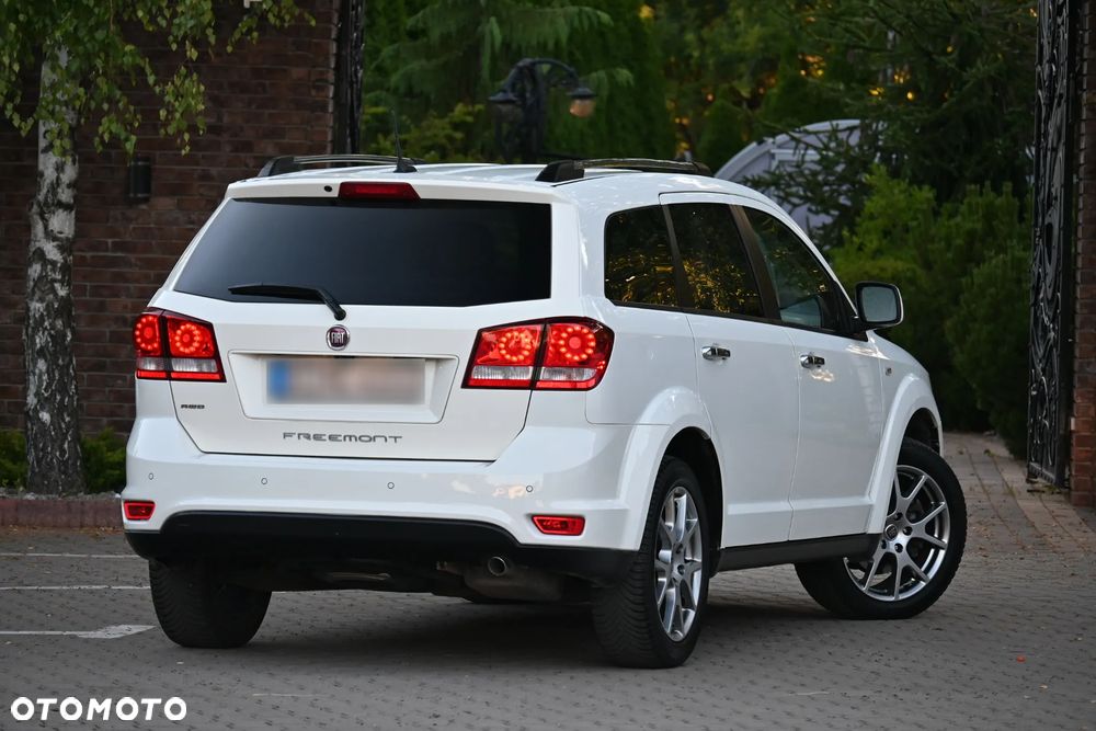 Fiat Freemont 2.0 Multijet 16V DPF Automatik Allrad Lounge - 13