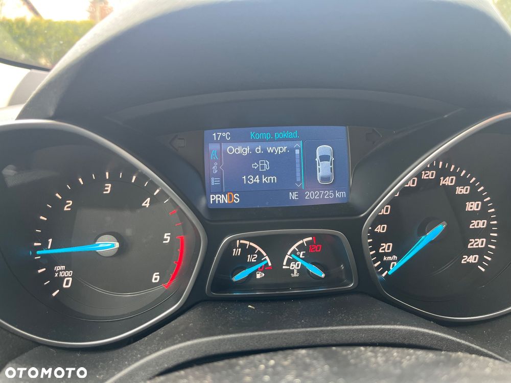 Ford Kuga 2.0 TDCi 4x4 Titanium - 24