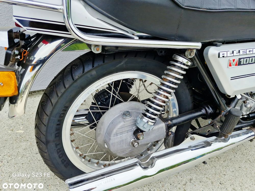 Moto Guzzi 1000 SP - 11