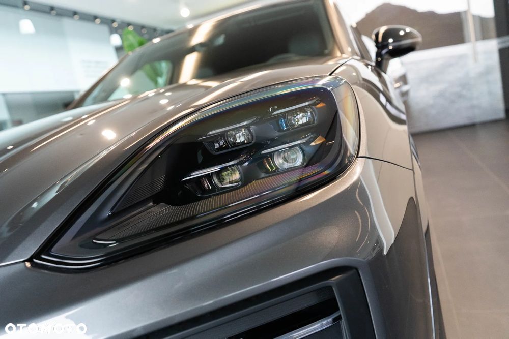 Porsche Cayenne E-Hybrid PHEV - 34