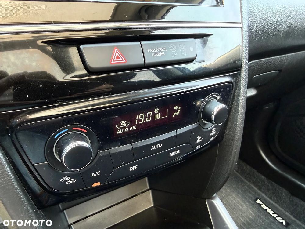 Suzuki Vitara 1.4 Boosterjet Hybrid Comfort+ - 31