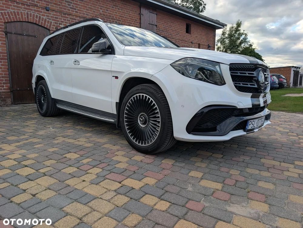 Mercedes-Benz GLS - 2