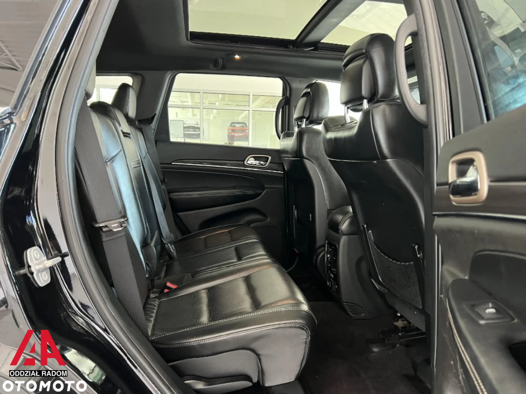 Jeep Grand Cherokee 3.6 V6 Overland - 12