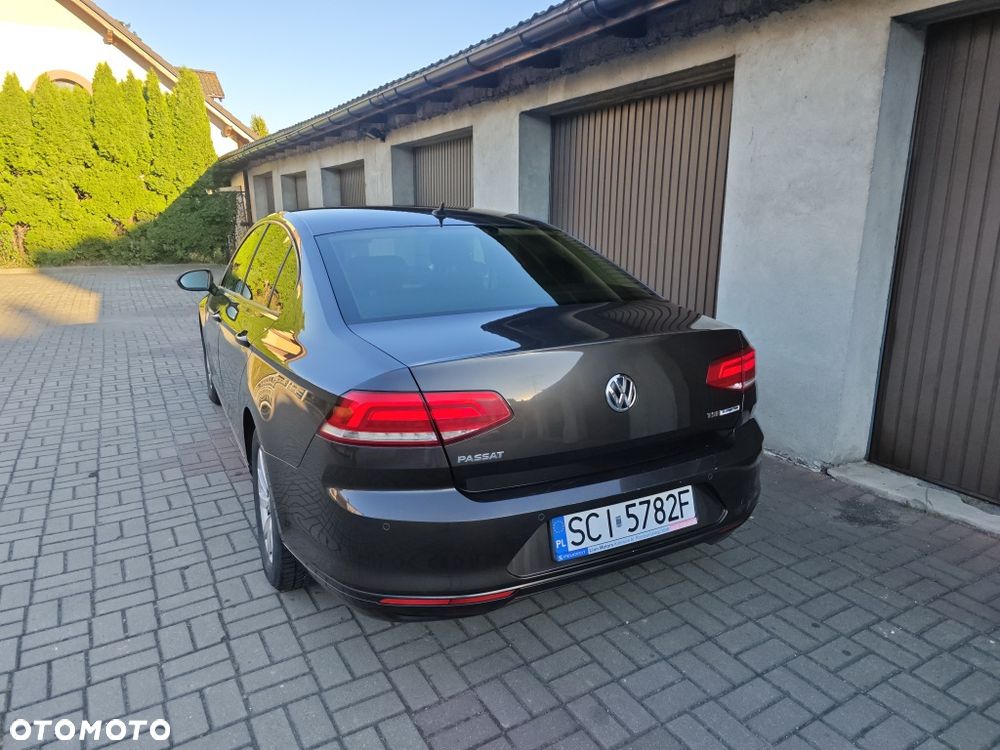 Volkswagen Passat - 5