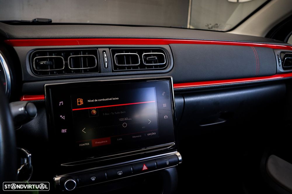 Citroën C3 1.2 PureTech Shine - 19