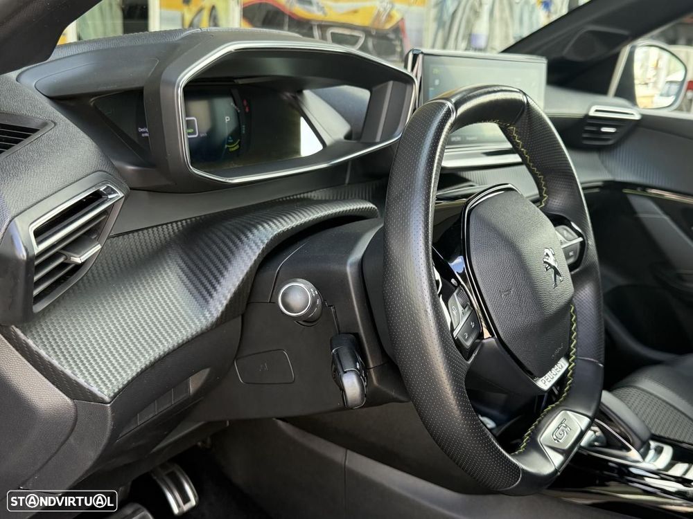 Peugeot e-208 50 kWh GT - 23