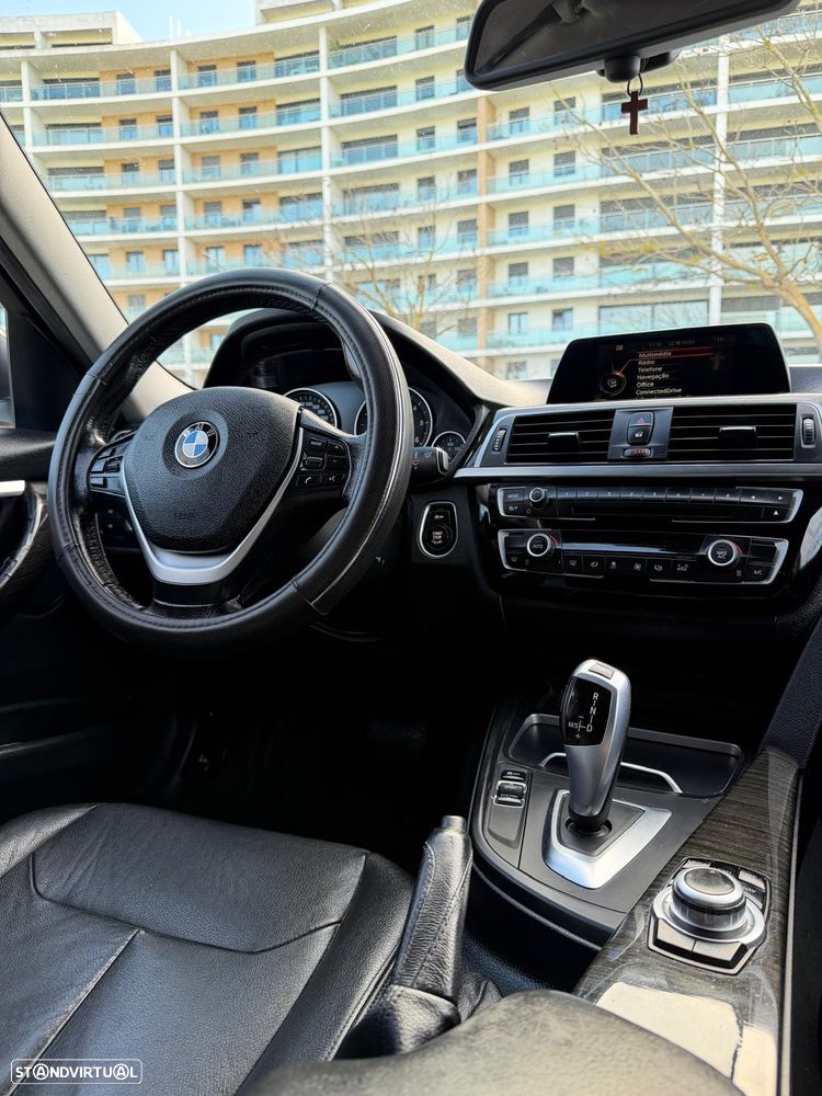 BMW 320 d Auto Line Luxury - 4