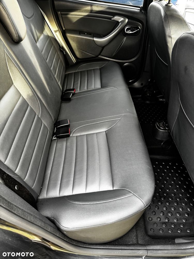 Dacia Duster 1.6 SCe Laureate S&S - 13