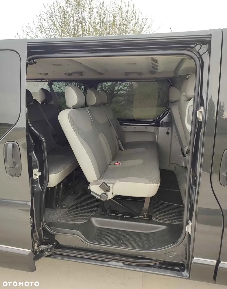 Opel Vivaro - 10