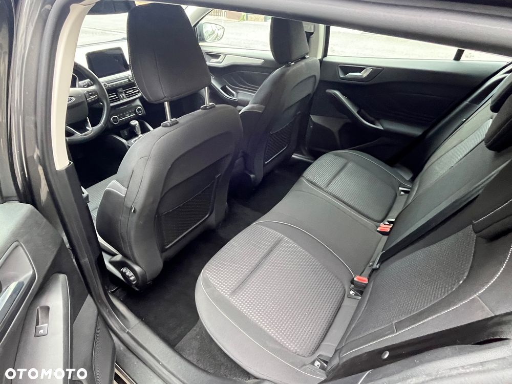 Ford Focus - 17