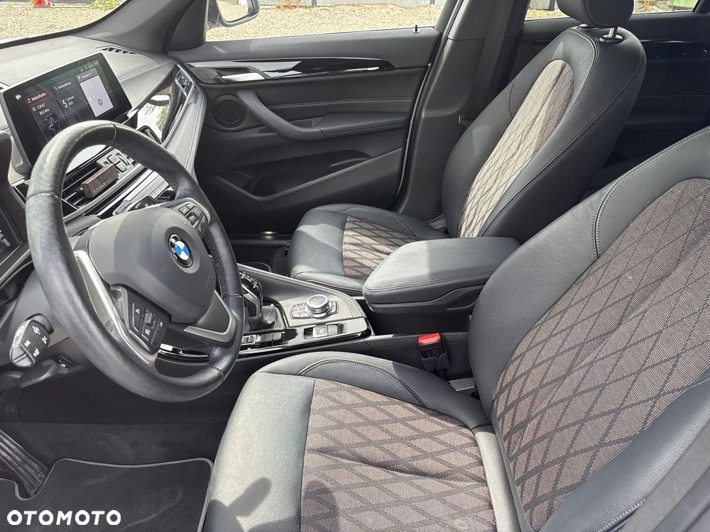 BMW X1 sDrive18d xLine - 10