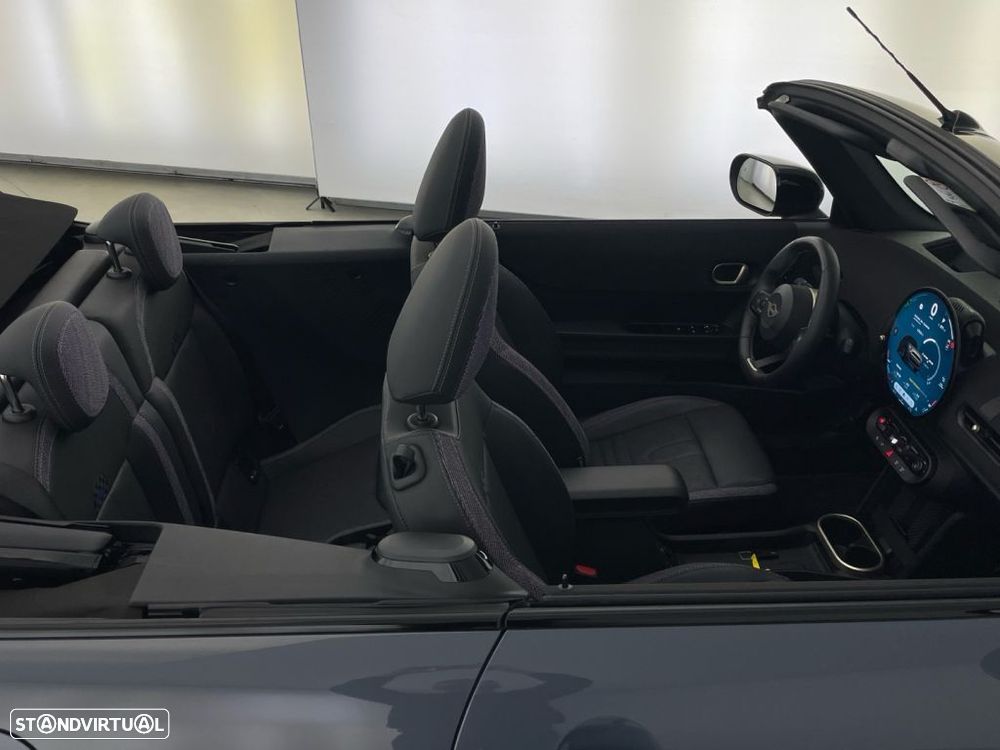 MINI Cabrio C Classic - 22