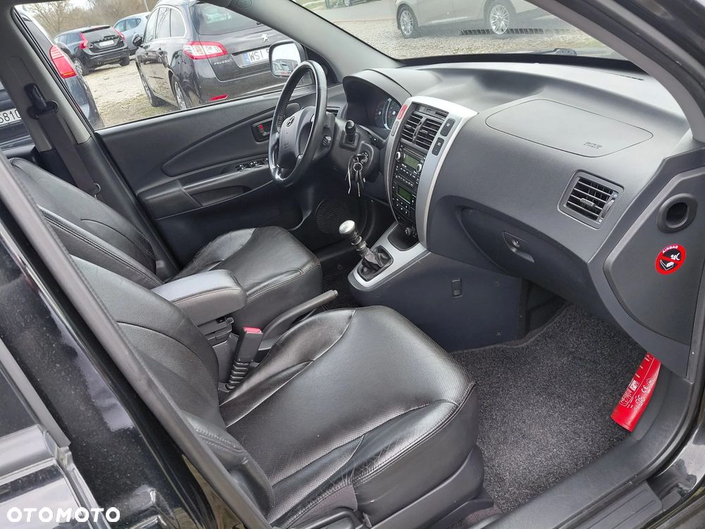Hyundai Tucson 2.0 CRDi VGT 2WD GLS - 25
