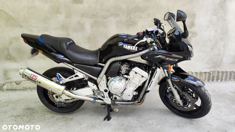 Yamaha FZS - 26