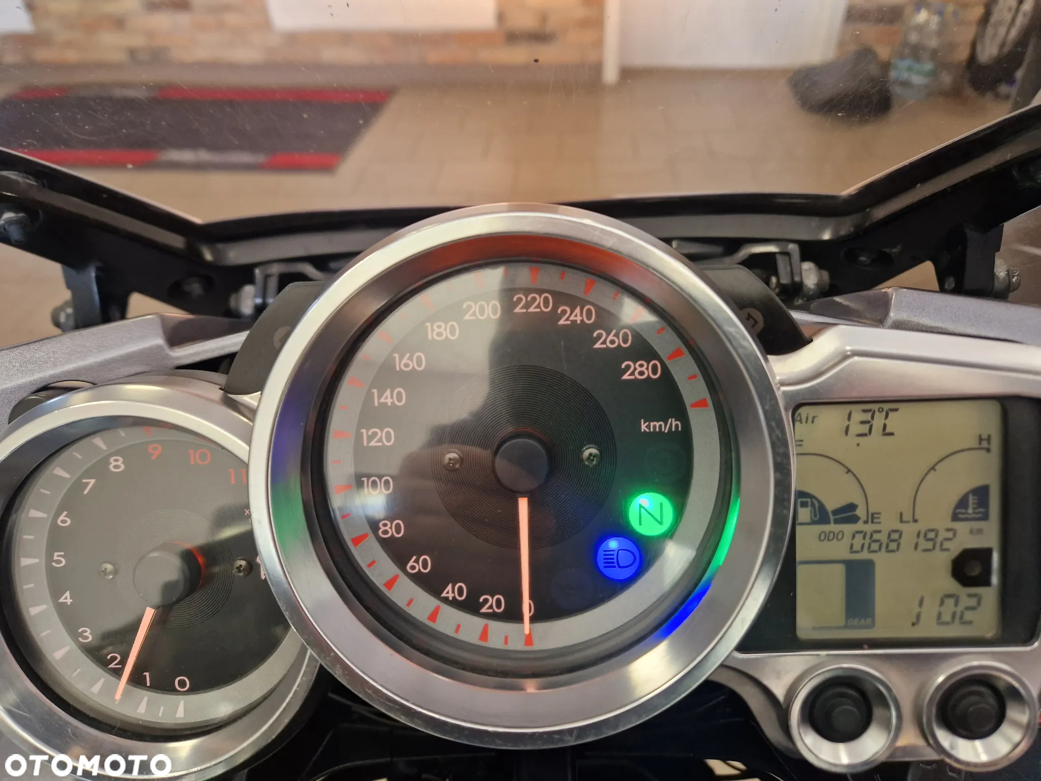 Yamaha FJR - 28