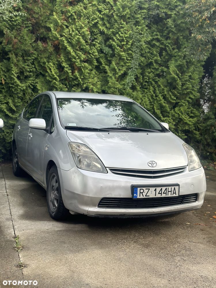 Toyota Prius - 7
