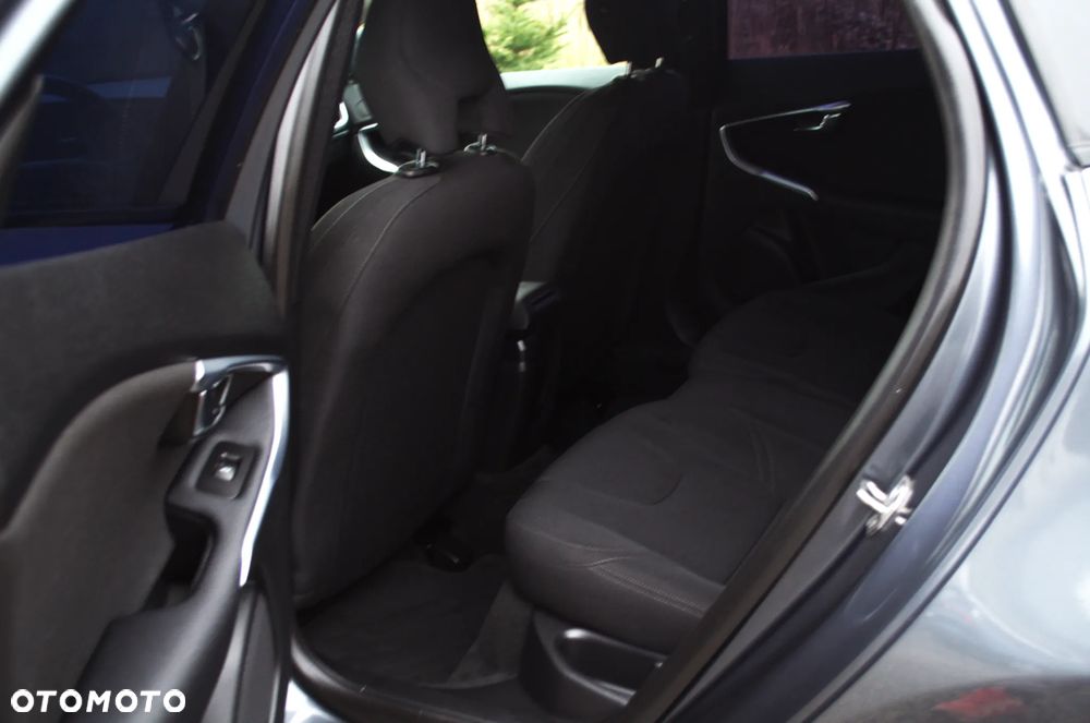 Volvo V40 D2 You - 15