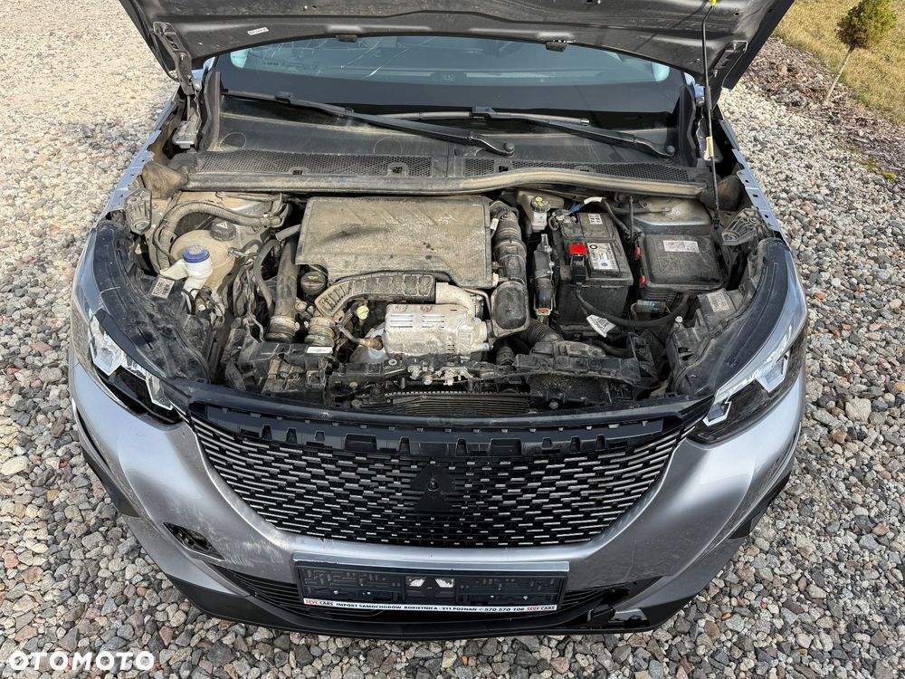 Peugeot 2008 PureTech 130 EAT8 Active - 32