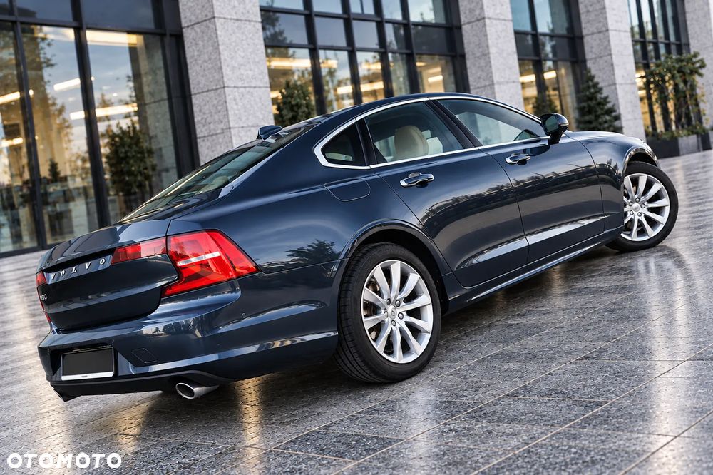Volvo S90 D5 AWD Geartronic Inscription - 3