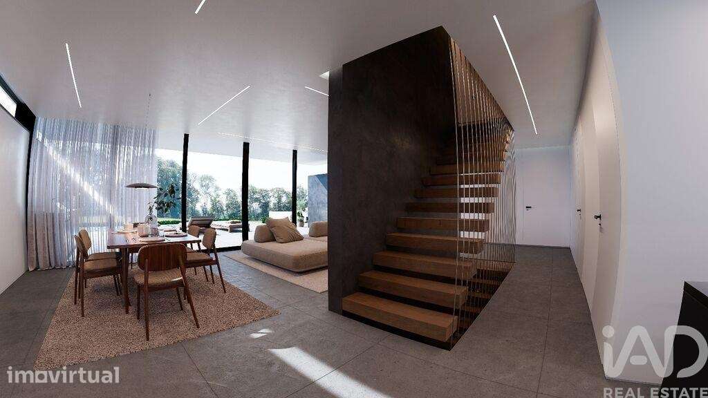 Casa / Villa T6 em Montenegro de 443,00 m2 - Grande imagem: 3/17