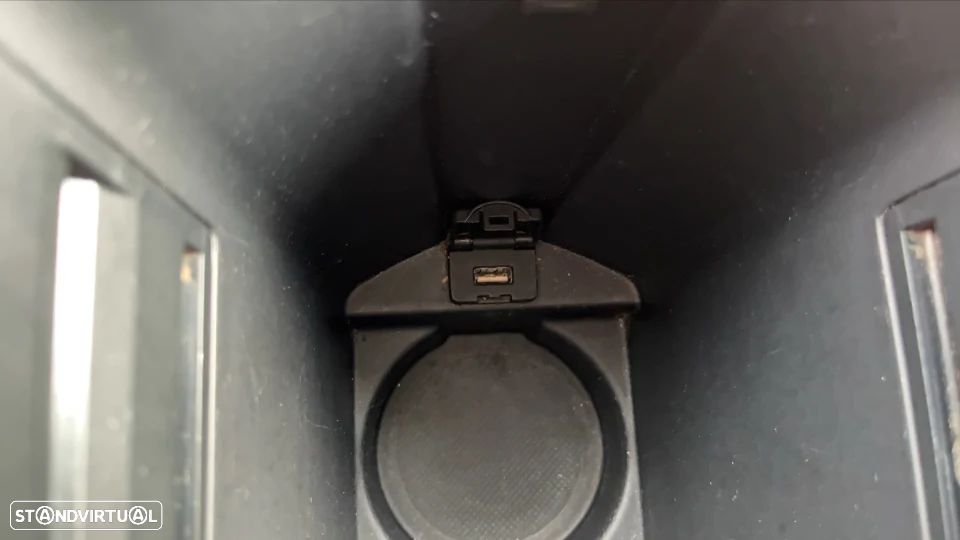 Honda Civic 1.0 i-VTEC Executive - 36