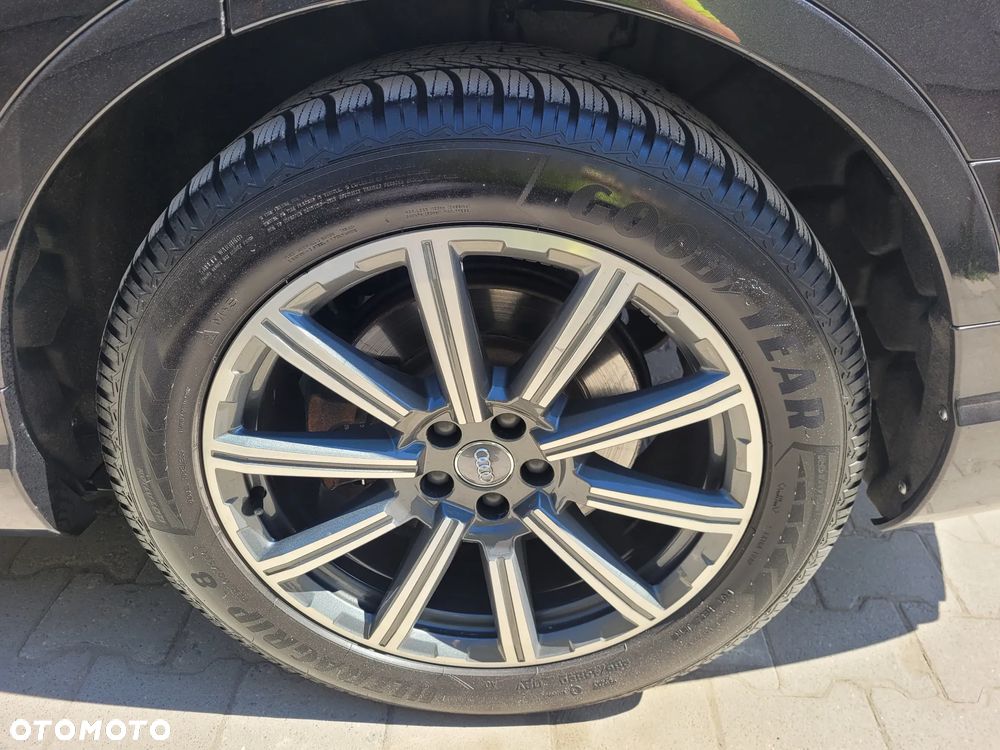Audi Q7 3.0 TDI ultra Quattro Tiptronic - 14