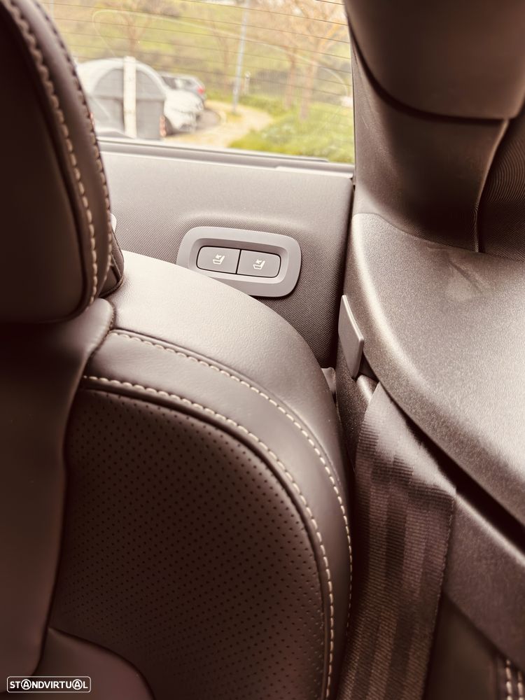 Volvo S90 T8 Twin Engine AWD Geartronic R Design - 25