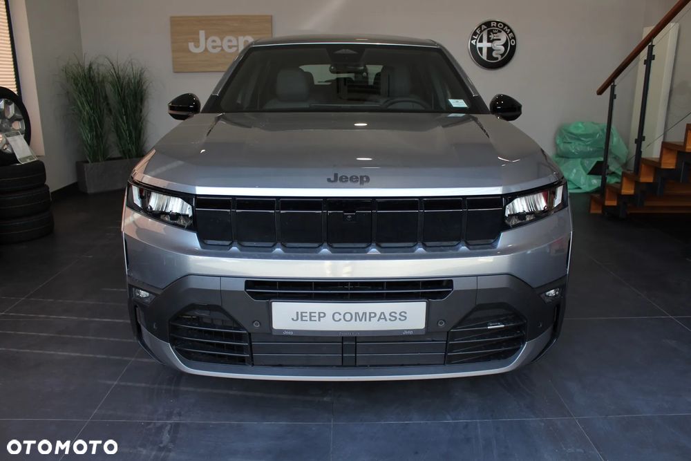 Jeep Compass 1.2 T3 mHEV Altitude FWD DCT - 4