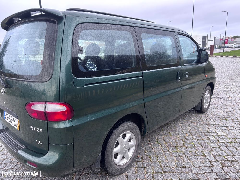 Hyundai H-1 Starex - 3