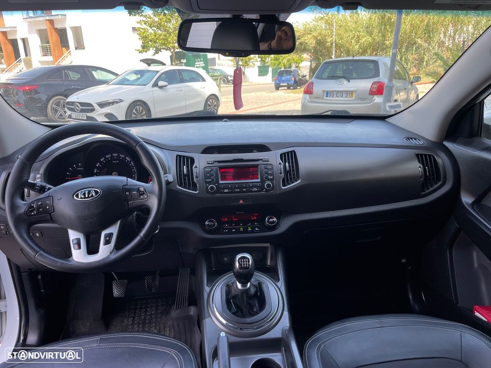 Kia Sportage 1.7 CRDI ISG Xtra Edition - 10