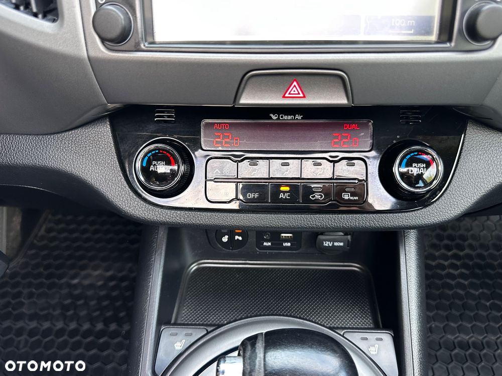 Kia Sportage 2.0 CRDI 4WD Automatik Fifa World Cup Edition - 19