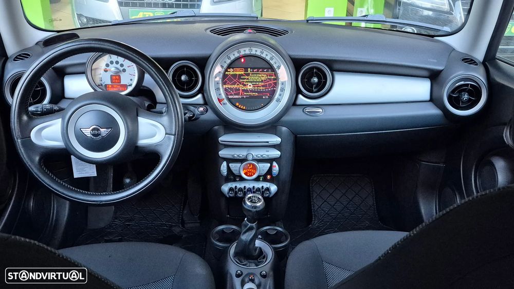 MINI 3 Portas Cooper D - 9