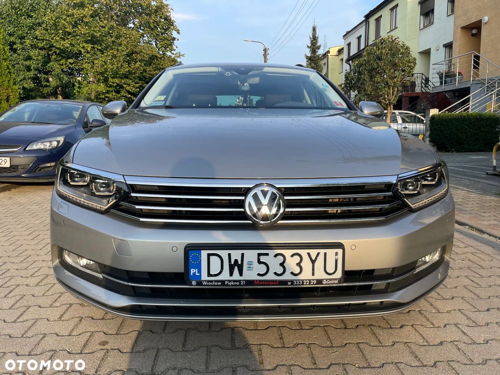 Volkswagen Passat 1.8 TSI BMT Comfortline - 1