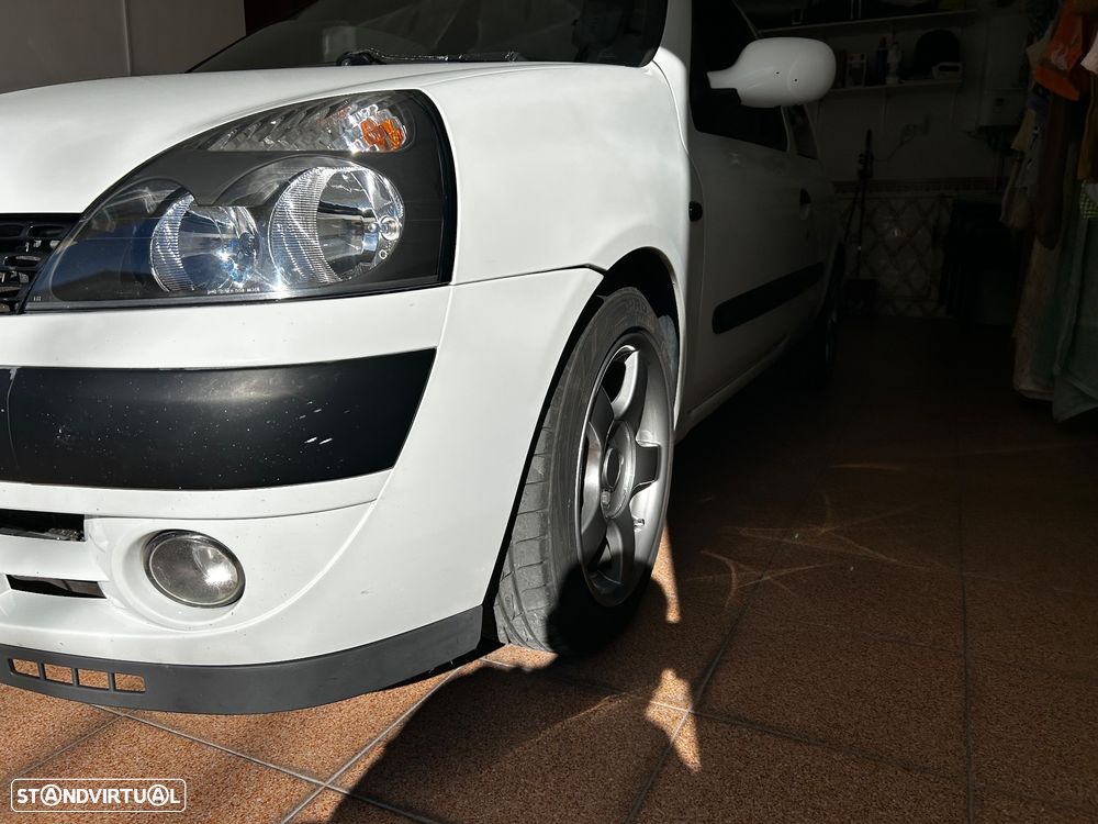 Renault Clio 1.5 dCi Confort Authentique - 9