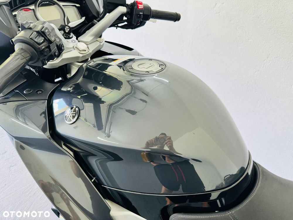Yamaha FJR - 35
