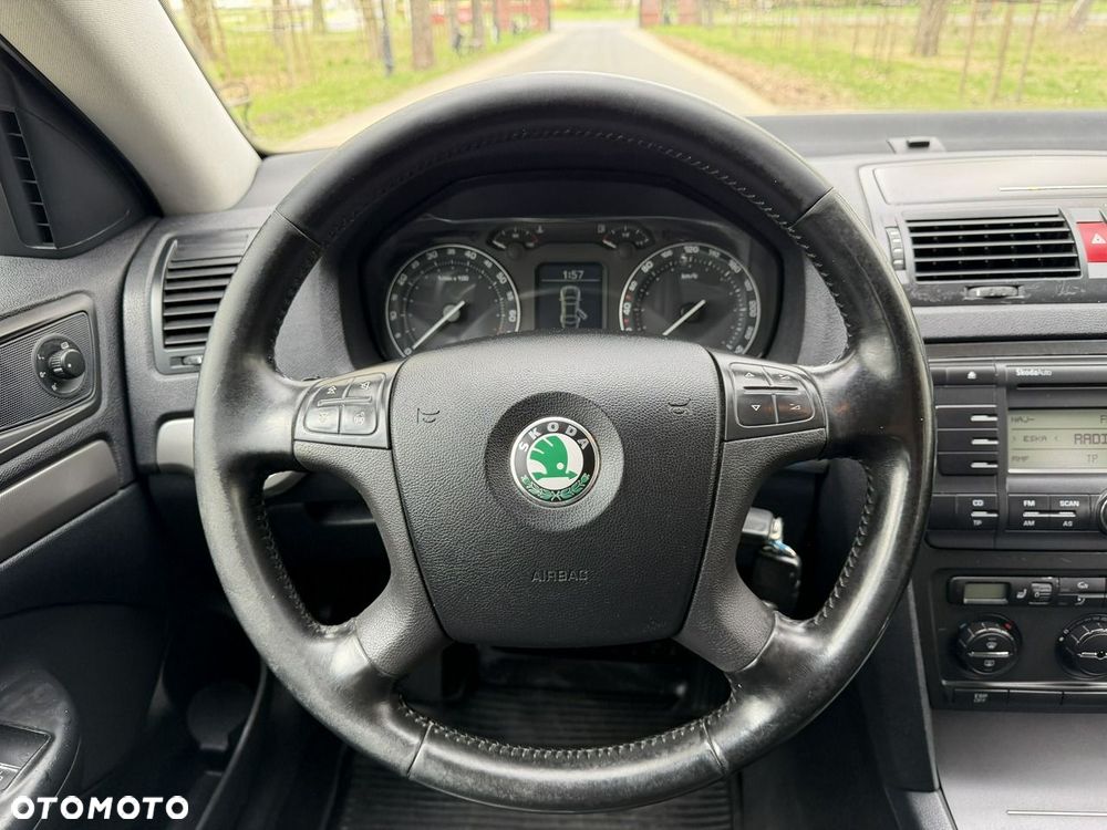 Skoda Octavia - 35