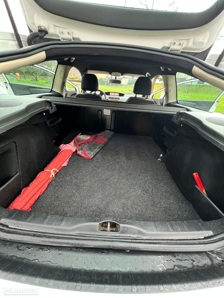 Citroën C4 1.6 HDi FAP Advance - 8