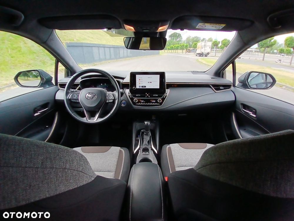 Toyota Corolla 2.0 Hybrid Trek - 22