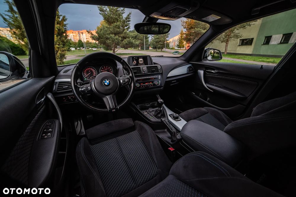 BMW Seria 1 116i - 32