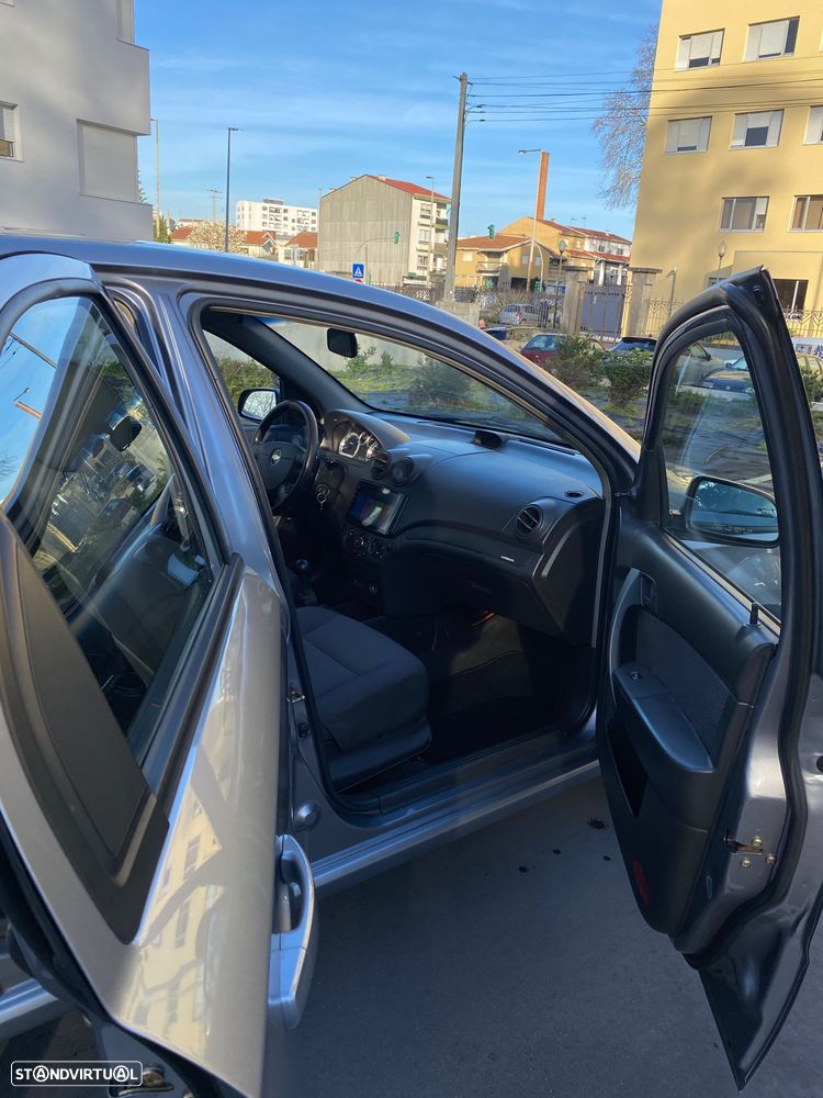 Chevrolet Aveo 1.2 LS - 6