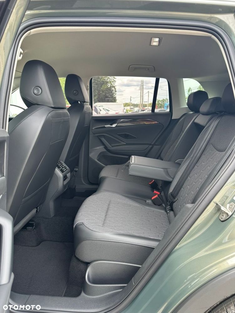 Volkswagen Tiguan - 15