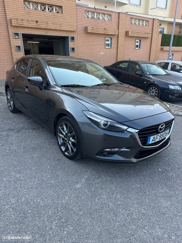 Mazda 3 Hatchback - 5